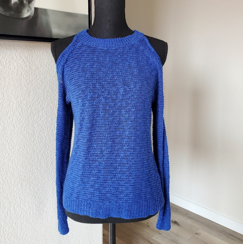 Shoulder Cut Out Sweater